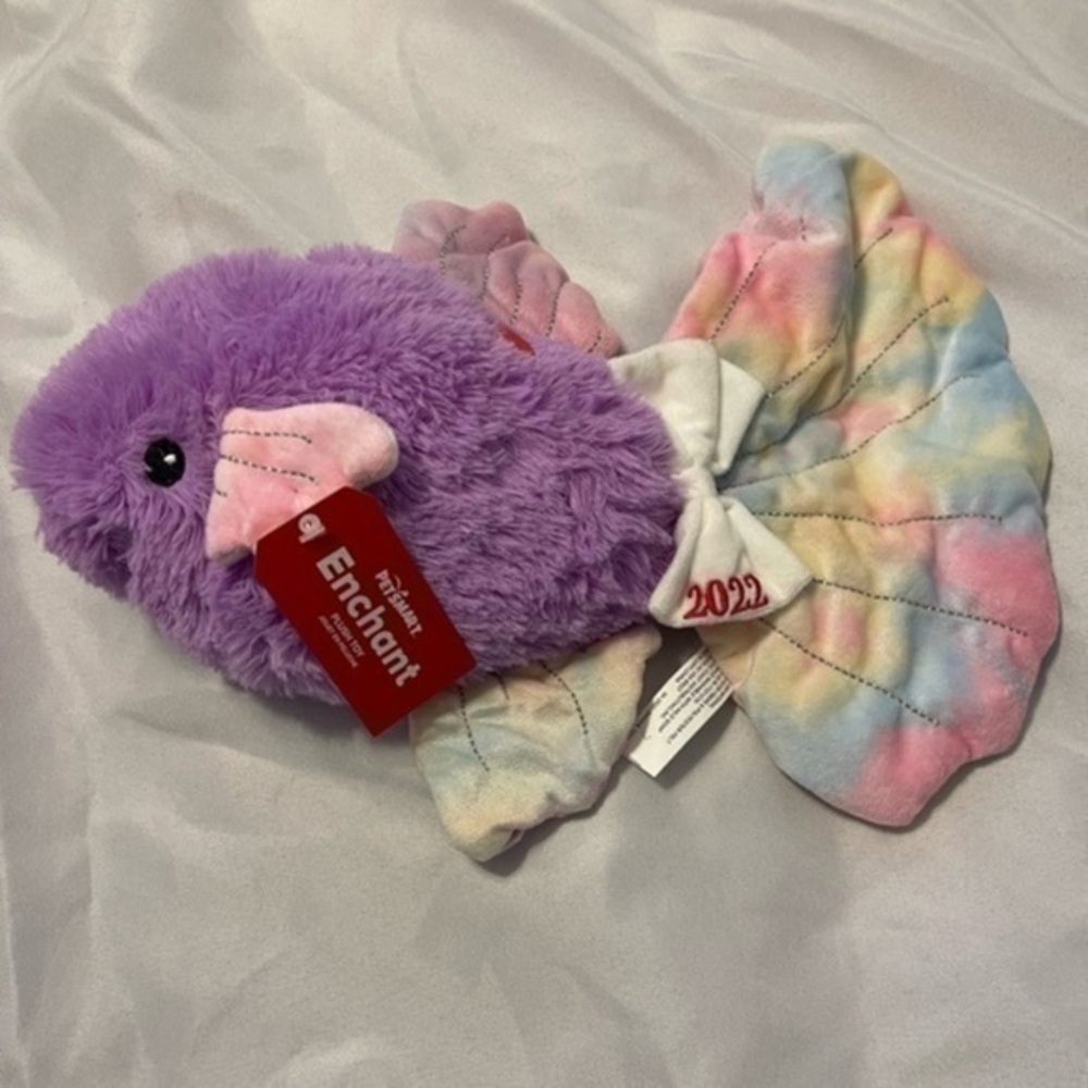 Enchant the fish, large, plush dog toy with
squeaker made by Petsmart